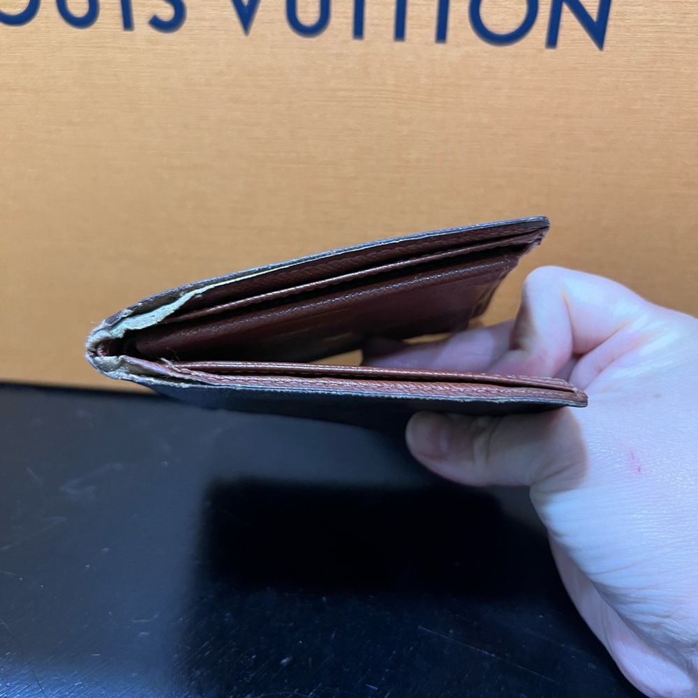 Authentic vintage LV Monogram Men’s wallet. - Picture 2 of 9